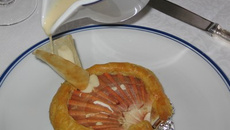 Saint-Jacques lutées à l'ail rose confit