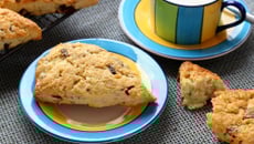 Scones aux pépites de chocolat ou aux raisins secs