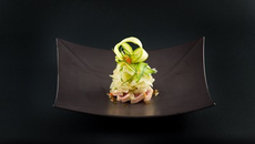 Thon mi-cuit sauce thaï légumes croquants et œufs de saumon