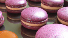 Macarons au réglisse, violet