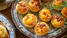 Mini tartelettes moutarde mimolette et jambon