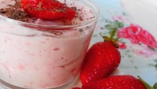 Mousse légère aux fraises maison