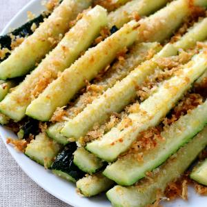 Frites de courgettes ail citron et parmesan