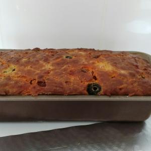 Cake au chorizo olives