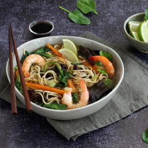 Ramen aux champignons et aux crevettes