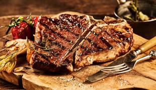 Recette Côte de bœuf marinée aux oignons dorés | 750g Recette Côte de bœuf marinée aux oignons dorés | 750g