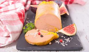 Foie Gras aux Epices de Noël et Vieil Armagnac, Cuit au Torchon au Thermomix Foie Gras aux Epices de Noël et Vieil Armagnac, Cuit au Torchon au Thermomix