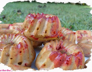 Recette Petits Gateaux Au Yaourt Et Pralines Roses En Video