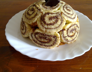 Recette Charlotte Chocolat Avec Biscuit Facon Roule En Video