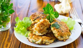 Cette recette de boulettes à faire avec du poisson surgelé est idéale pour un repas rapide et sain