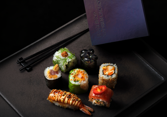 « On a privilégié les goûts et le plaisir » : Adrien Cachot (Top Chef) collabore avec Sushi Shop et propose des sushis mémorables !