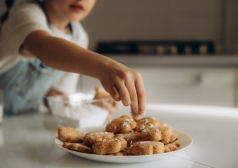 Cadmium dans le goûter : les aliments à limiter et par quoi les remplacer