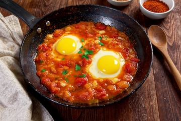 Tchoutchouka aux œufs et poivrons