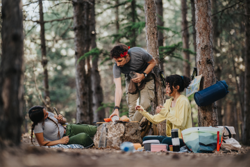 Camping : 3 recettes froides, ultra-faciles et pas chères pour se régaler sans réchaud !
