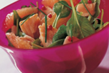 Salade de truite aux pousses d'épinard et pamplemousse rose - CIPA
