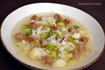 Bouillon aux 2 choux, boulettes au parmesan, riz et moutarde à l'ancienne