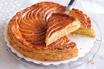 “Surtout vous n’allez pas l’acheter, ok ?” : Philippe Etchebest donne ses astuces pour faire la vraie galette frangipane