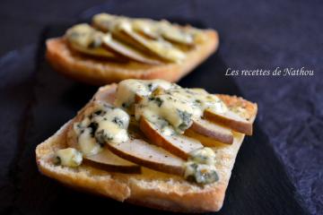 Ciabattas grillées aux poires et bleu d'Auvergne