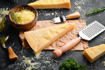 Parmesan : 4 alternatives véganes bluffantes pout vos plats !