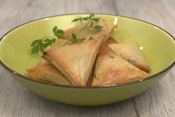 Briouates ou bricks à la viande hâchée épicée