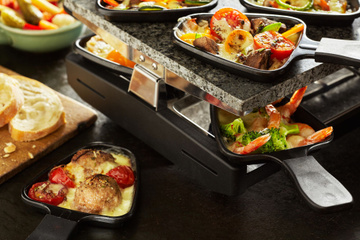 Raclette végétarienne : par quoi remplacer la charcuterie ?