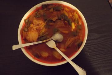Soupe aux tomates et aux bok choy - jcbelin