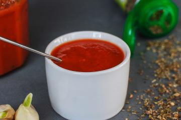 Recette - Sauce tomate économique en vidéo 