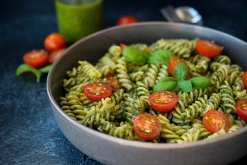 Salade de pâtes au pesto