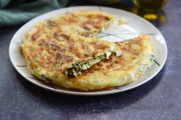 Tarte filo, féta et épinards à la poêle