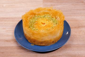 Baklava cheesecake