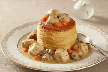 Bouchées à la reine aux ris de veau et quenelles