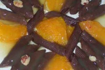 Pâtes au chocolat à l'orange sauce au cointreau