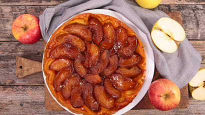 “Ça marche a tout les coups avec mes formules” : Julie Andrieu livre sa recette de la meilleure tarte Tatin