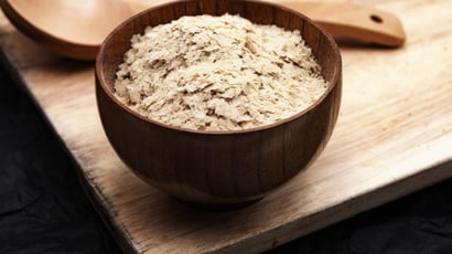 Bienfaits, utilisation : tout savoir sur la levure maltée, un ingrédient qui vous veut du bien