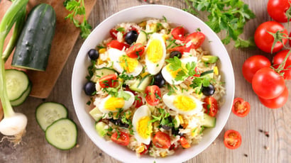 Nos 7 meilleures recettes de salades composées avec du riz