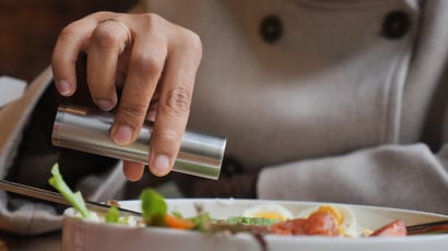 Salières, déco et même papier toilette : excédé par les vols, ce chef prend une décision radicale