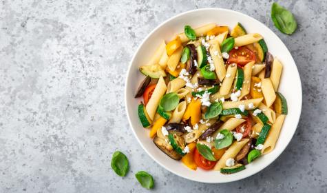 Comment préparer une salade composée équilibrée ?