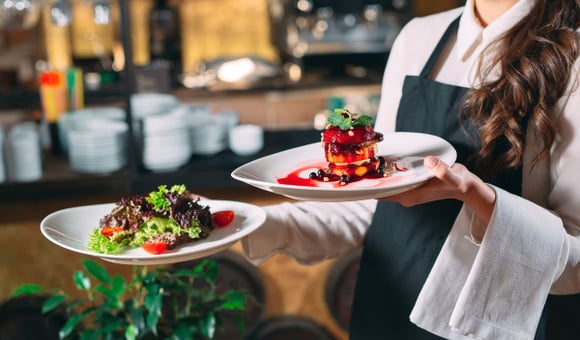 "Ça me rend fou" : un patron de restaurant dévoile les 3 habitudes des clients qui agacent l'équipe