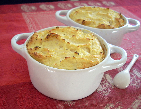 Soufflé léger au chou-fleur. La soupe à la citrouille