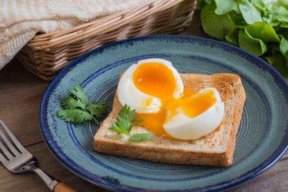 Quelle cuisson pour réussir un oeuf mollet ?