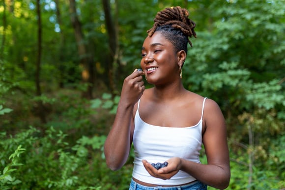 L'été est une période propice à l'ingestion de baies toxiques. Adobestock