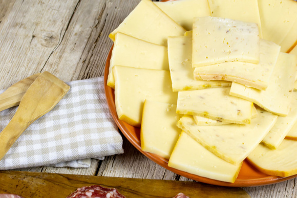 Acheter le fromage à raclette en gros et le congeler est-il une bonne idée ?