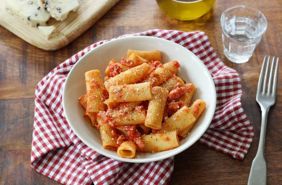 Rigatoni à l'amatriciana. Silvia Santucci