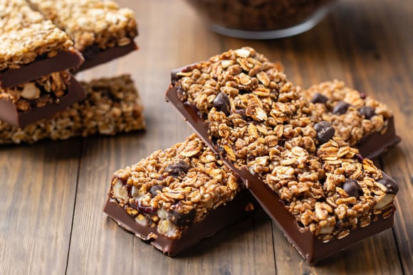 Ce chef étoilé libanais réinvente une célèbre barre chocolatée pour le goûter le plus gourmand de la rentrée