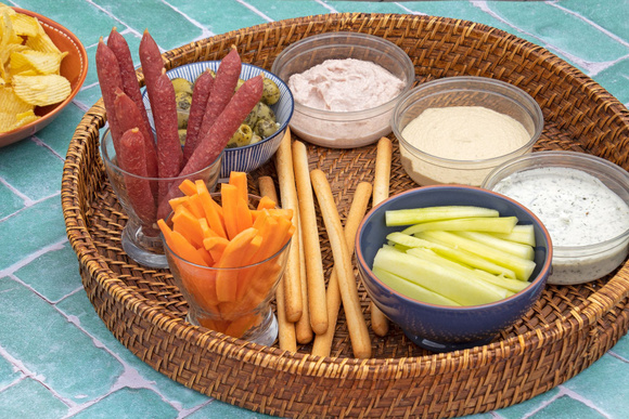 “C’est du gras sur du gras” : un médecin nutritionniste met en garde les consommateurs sur ce classique de l’apéro que l’on aime tant !