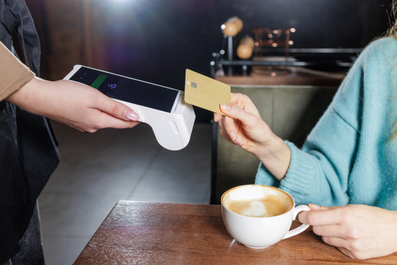 Bien que totalement légale cette nouvelle pratique au restaurant met les clients très mal à l'aise