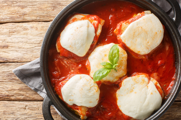 Connaissez-vous la pizzaiola, cette délicieuse sauce italienne qui reprend les ingrédients de la pizza ?