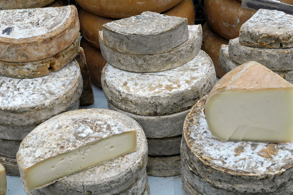 Rappel de fromages : ce Saint-Nectaire doit doit être rapporté de toute urgence
