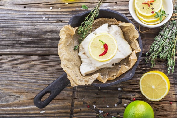 Recettes de poissons en papillote. Adobestock