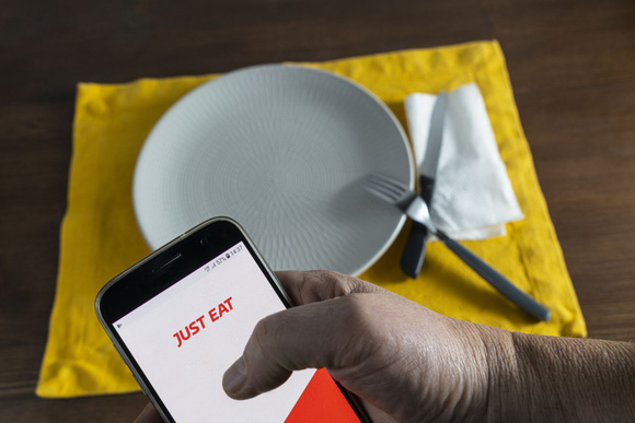 Les parisiens sont le plus friand de ce service de livraison. Adobestock
